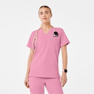 Figs Chalk Pink Scrub Top